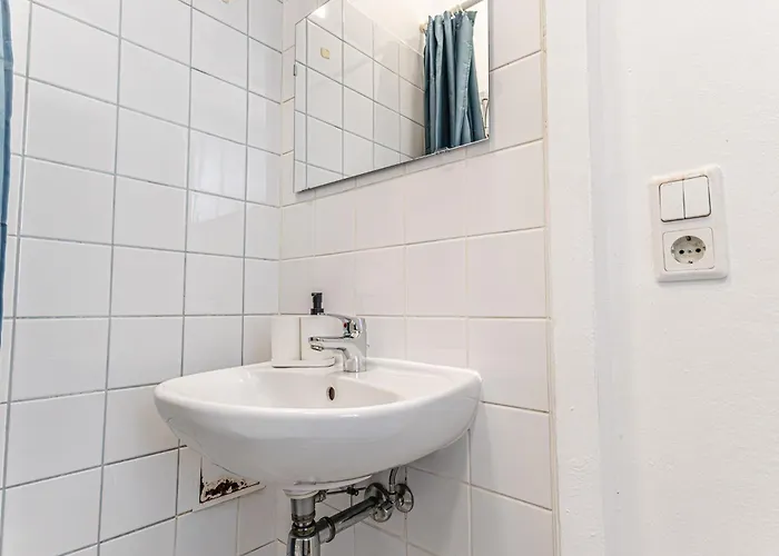 Bright 1br 10 Min From Heart Of Apartmán *